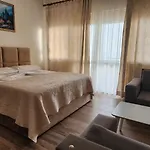 Maren Hotel